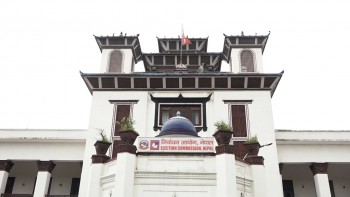 मतदाता नामावली अद्यावधिक गर्दै निर्वाचन आयोग